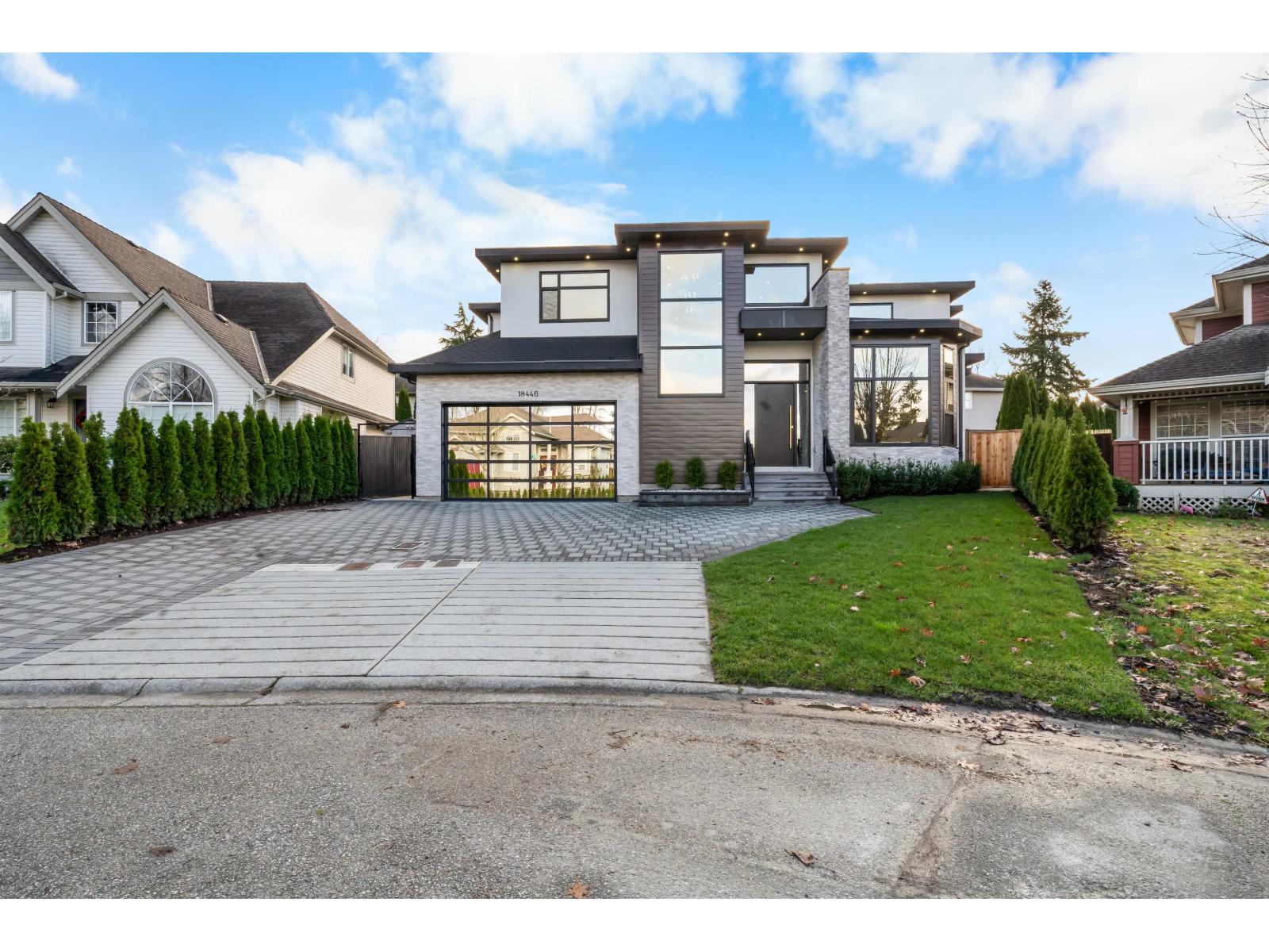 18446 68a Avenue, Surrey, British Columbia  V3S 9H9 - Photo 1 - R3074505