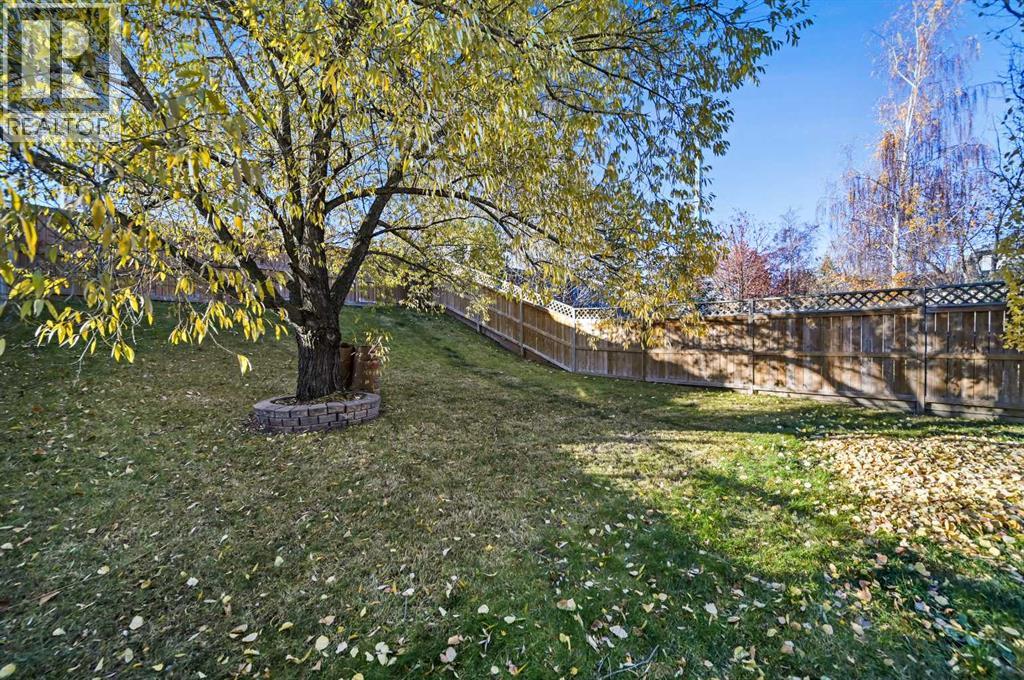 114 Valley Ponds Crescent Nw, Calgary, Alberta  T3B 5T7 - Photo 7 - A2268163