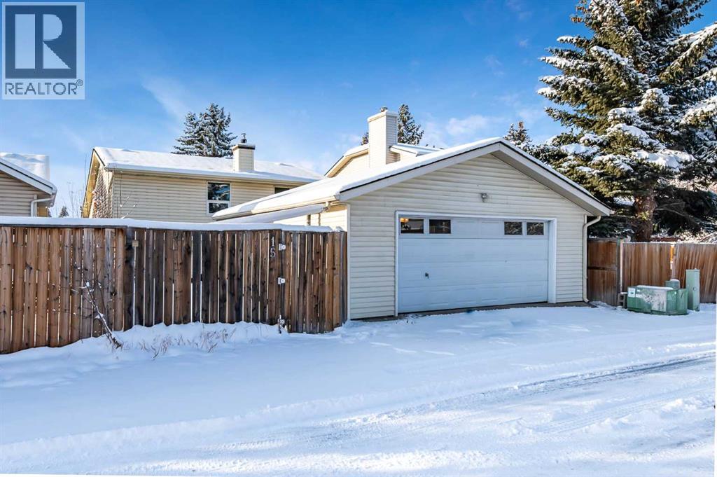 15 Woodford Crescent Sw, Calgary, Alberta  T2W 4C5 - Photo 38 - A2272502