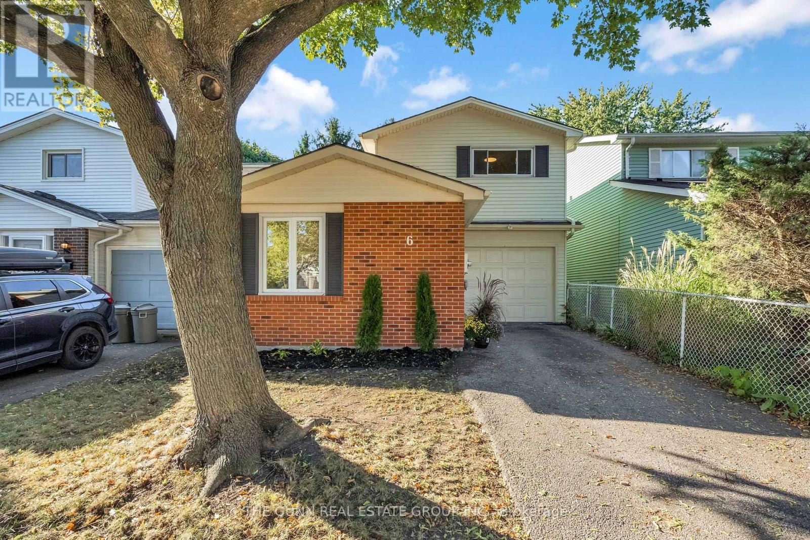 6 OLYMPIC CRESCENT, London North, Ontario