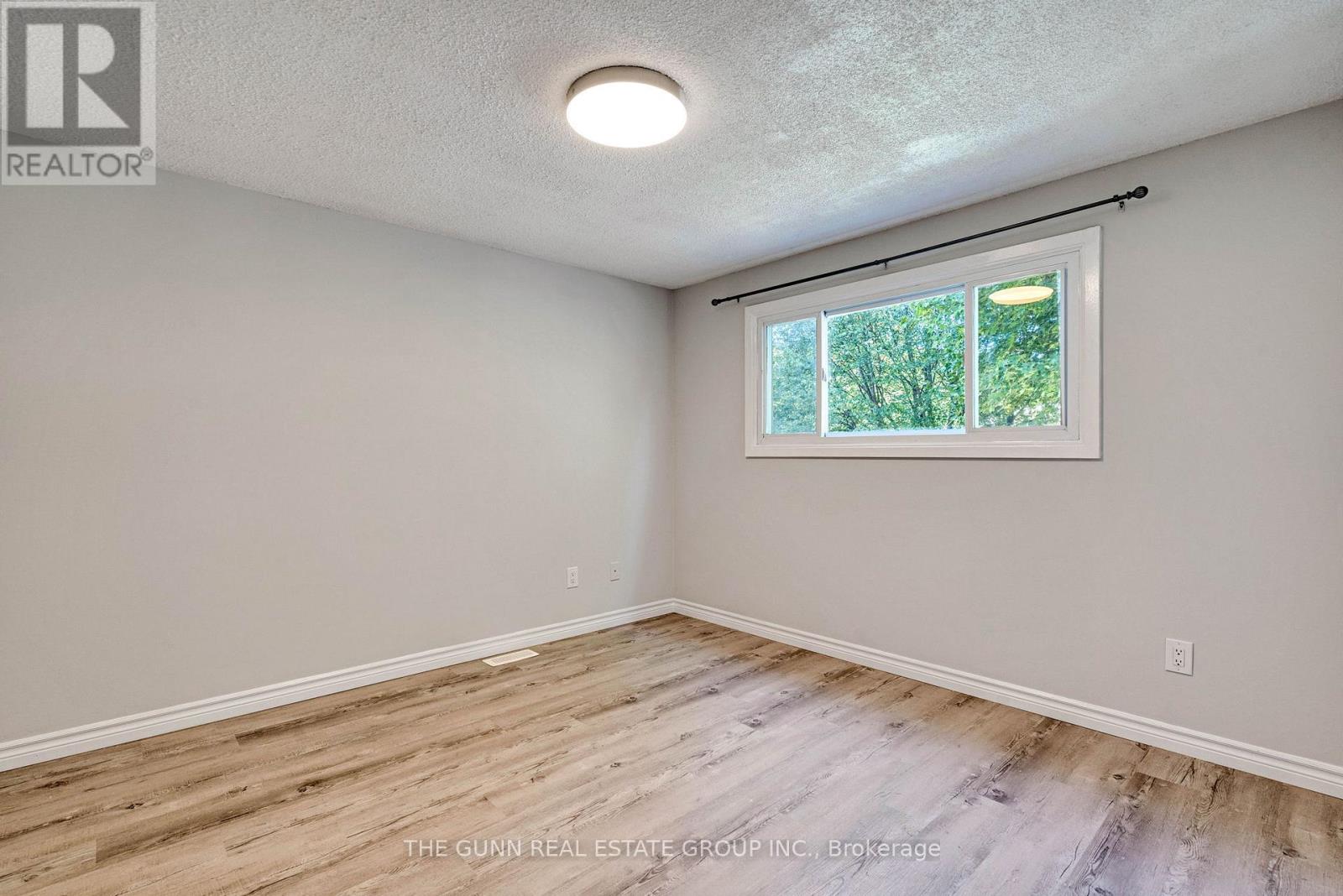 6 Olympic Crescent, London North, Ontario  N6G 3P6 - Photo 20 - X12642864