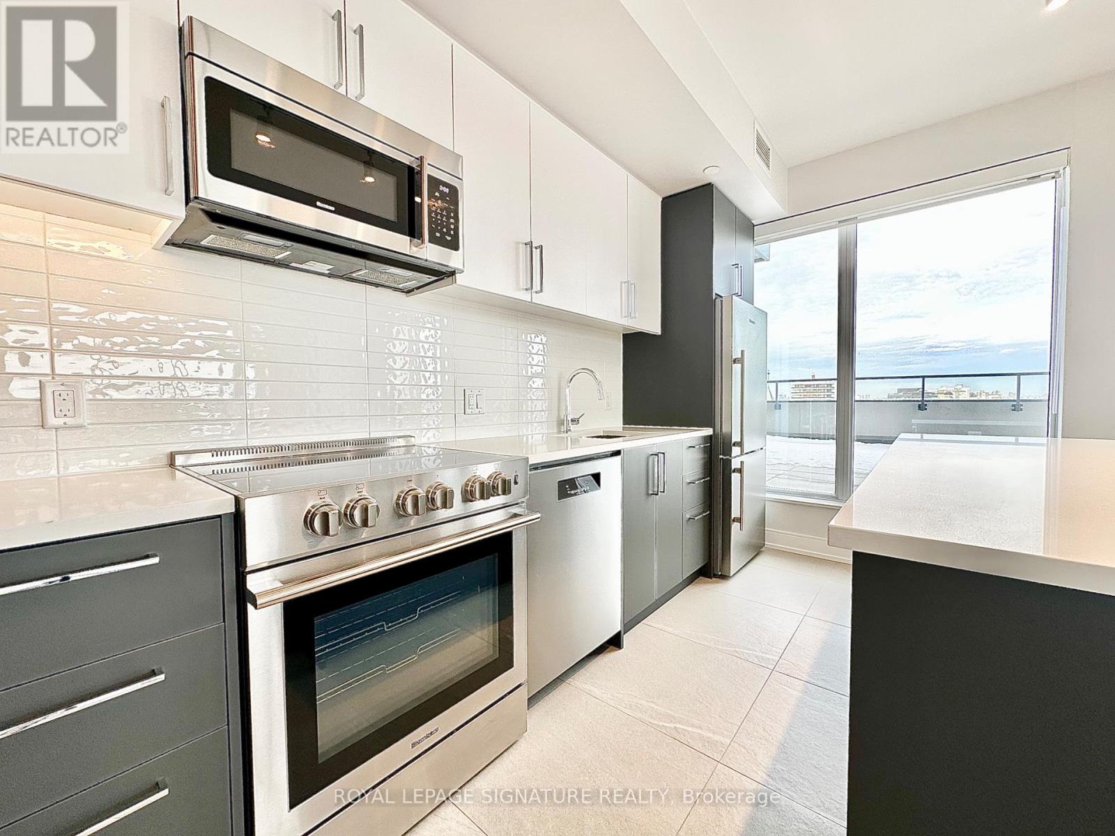 909 - 2525 Bathurst Street, Toronto (Forest Hill North), Ontario  M6B 2Y9 - Photo 5 - C12642636