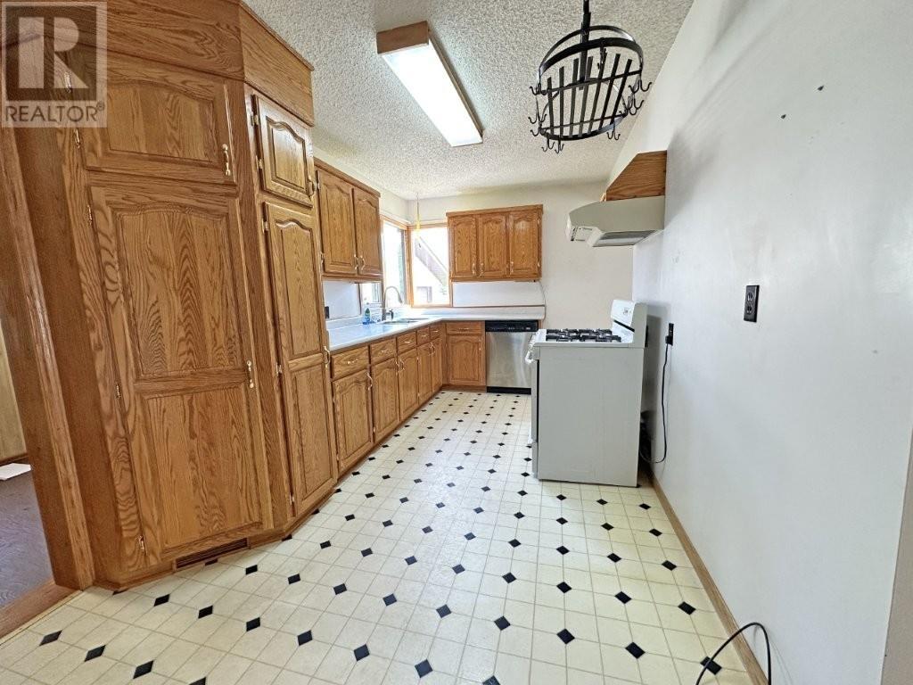 77 Rankin Street, Red Rock, Ontario  P0T 2P0 - Photo 14 - TB253676