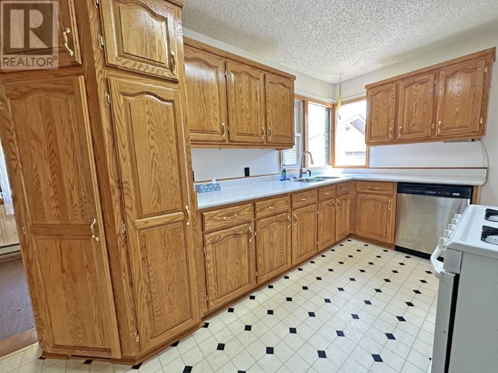 77 Rankin Street, Red Rock, Ontario  P0T 2P0 - Photo 12 - TB253676