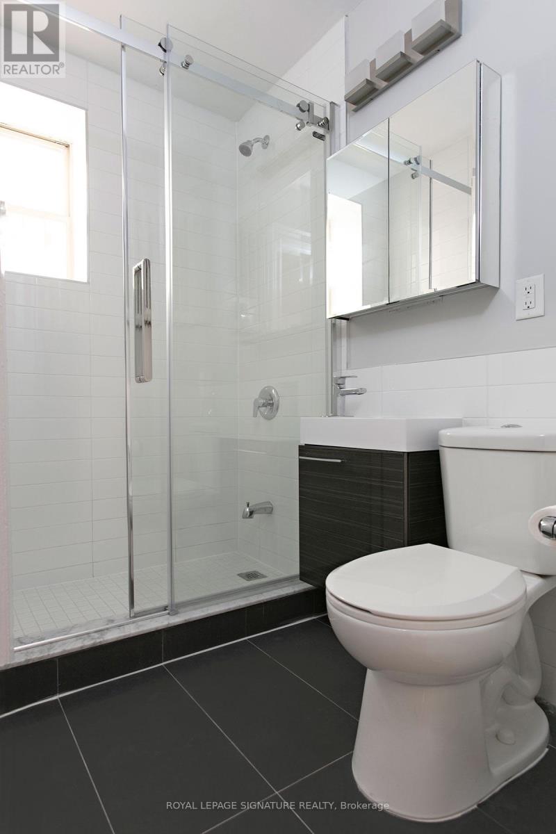 304 - 394 Avenue Road, Toronto (Casa Loma), Ontario  M4V 2H4 - Photo 4 - C12642658