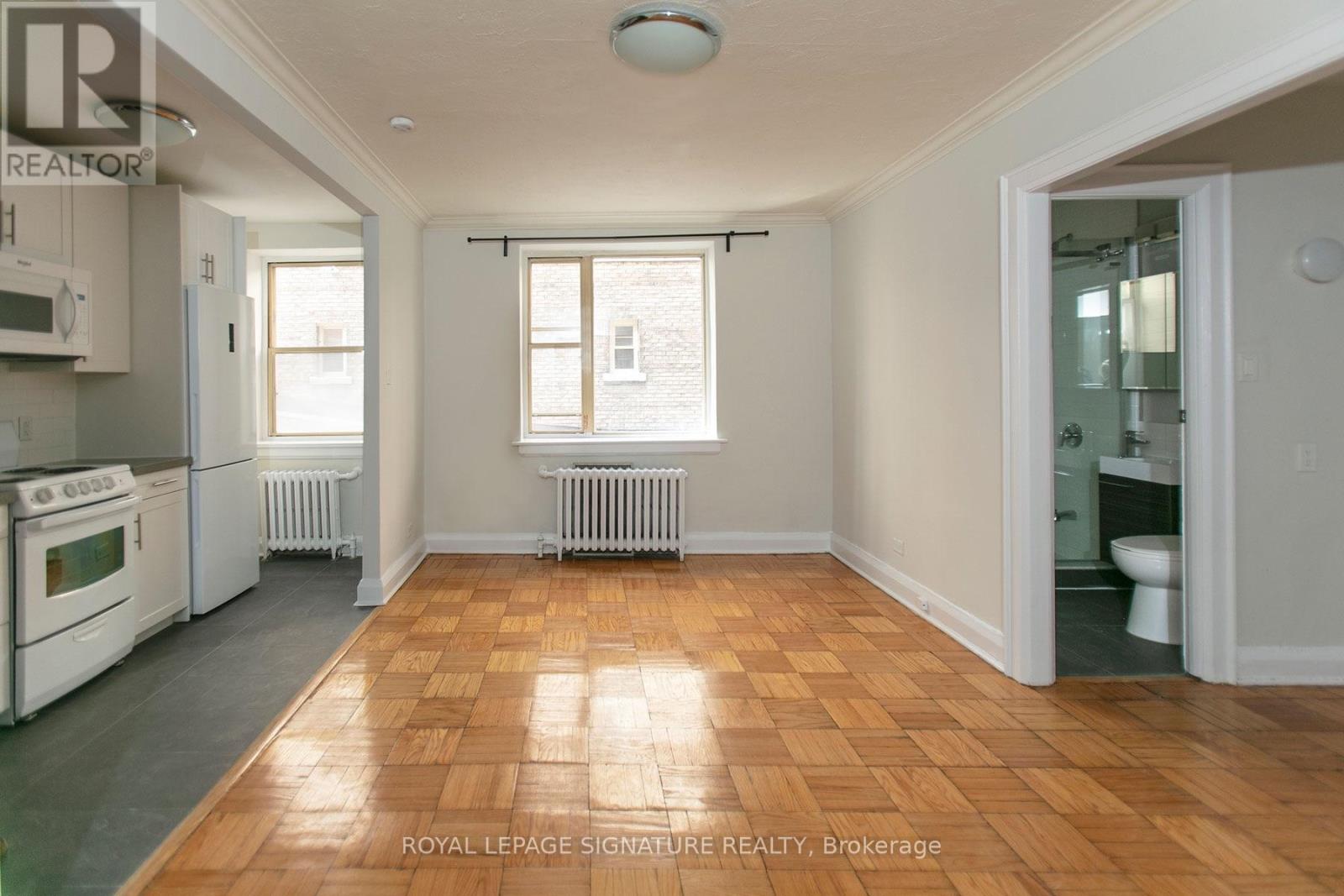 304 - 394 Avenue Road, Toronto (Casa Loma), Ontario  M4V 2H4 - Photo 2 - C12642658