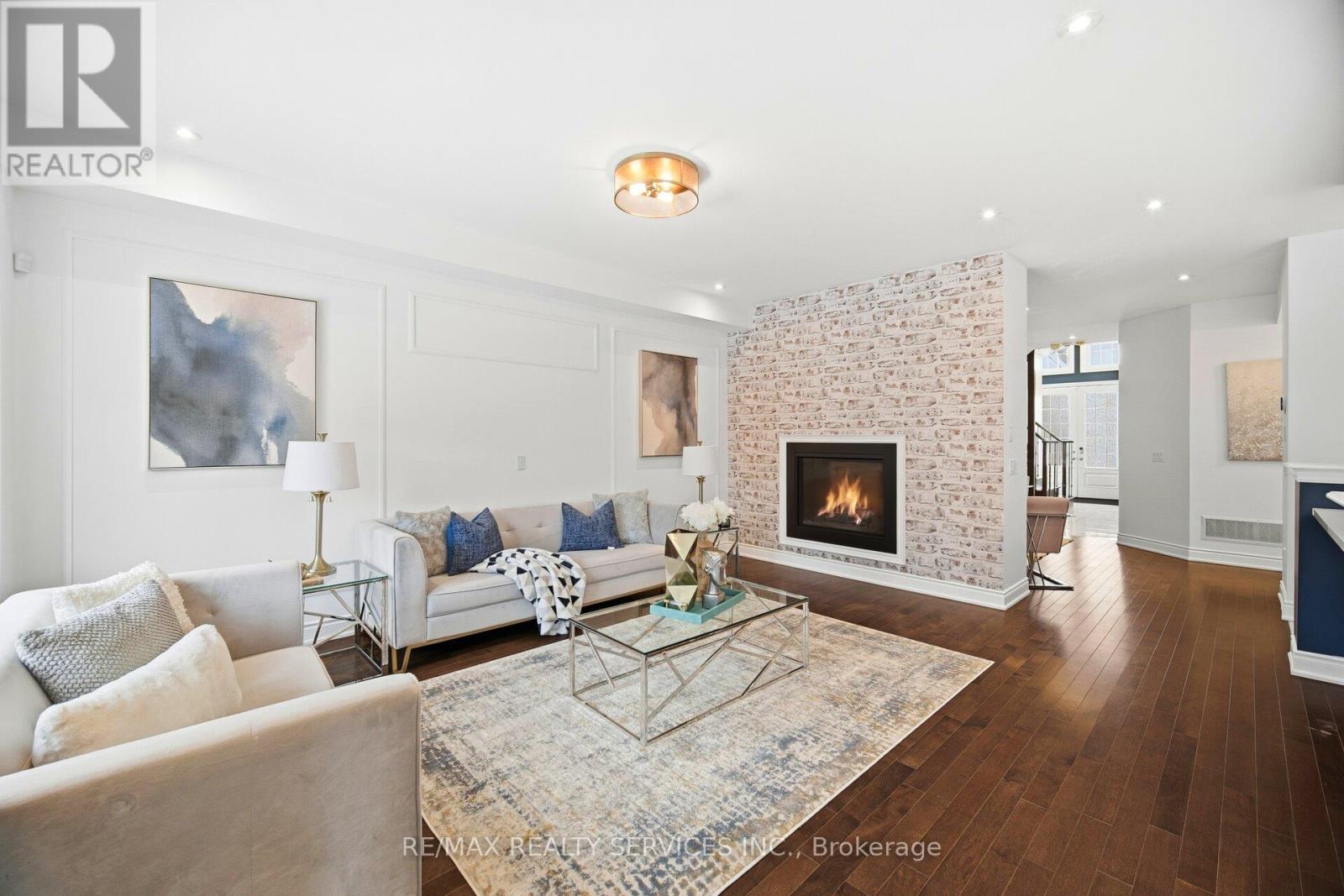 72 Bonnieglen Farm Boulevard, Caledon, Ontario  L7C 4C8 - Photo 11 - W12642840