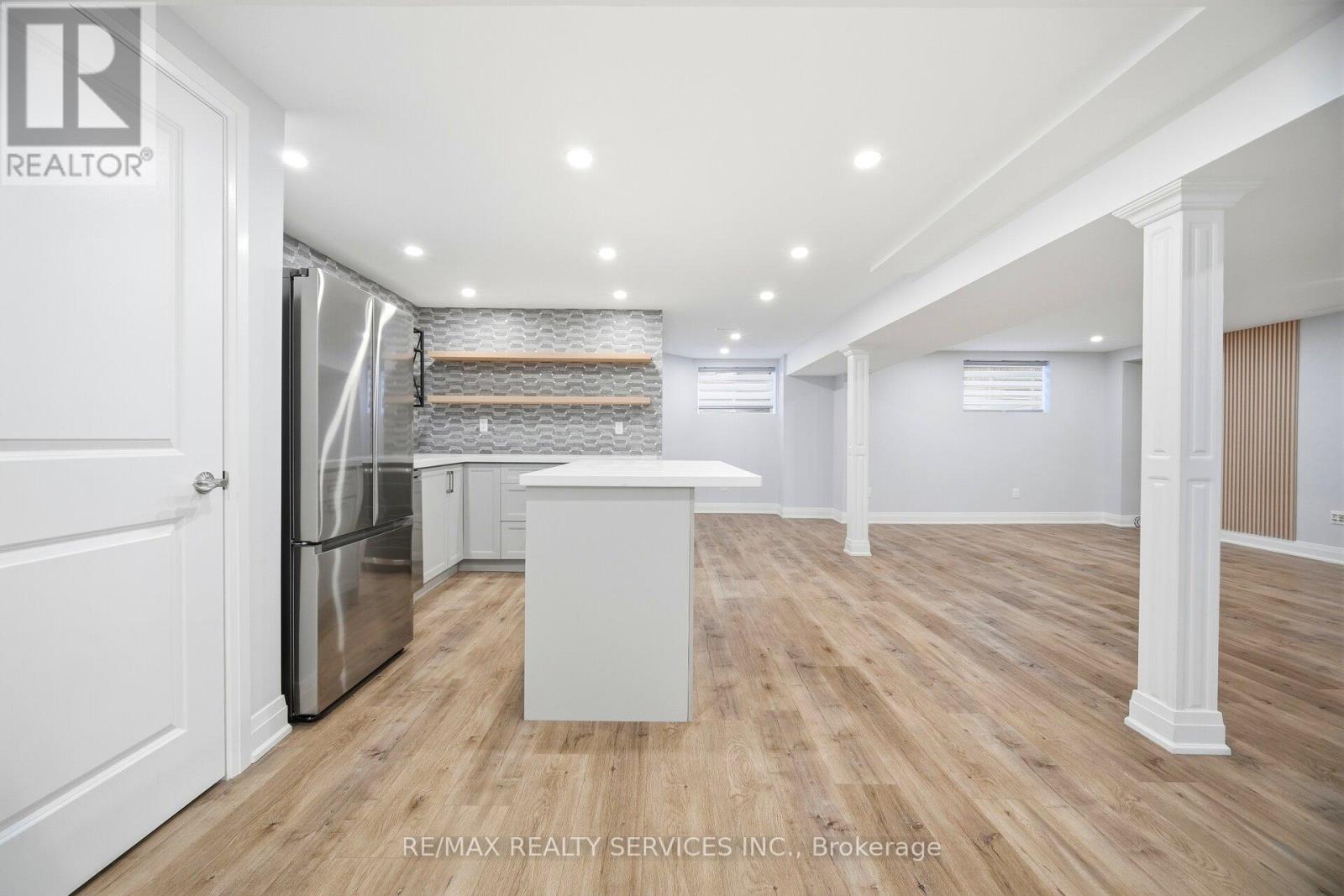 72 Bonnieglen Farm Boulevard, Caledon, Ontario  L7C 4C8 - Photo 37 - W12642840