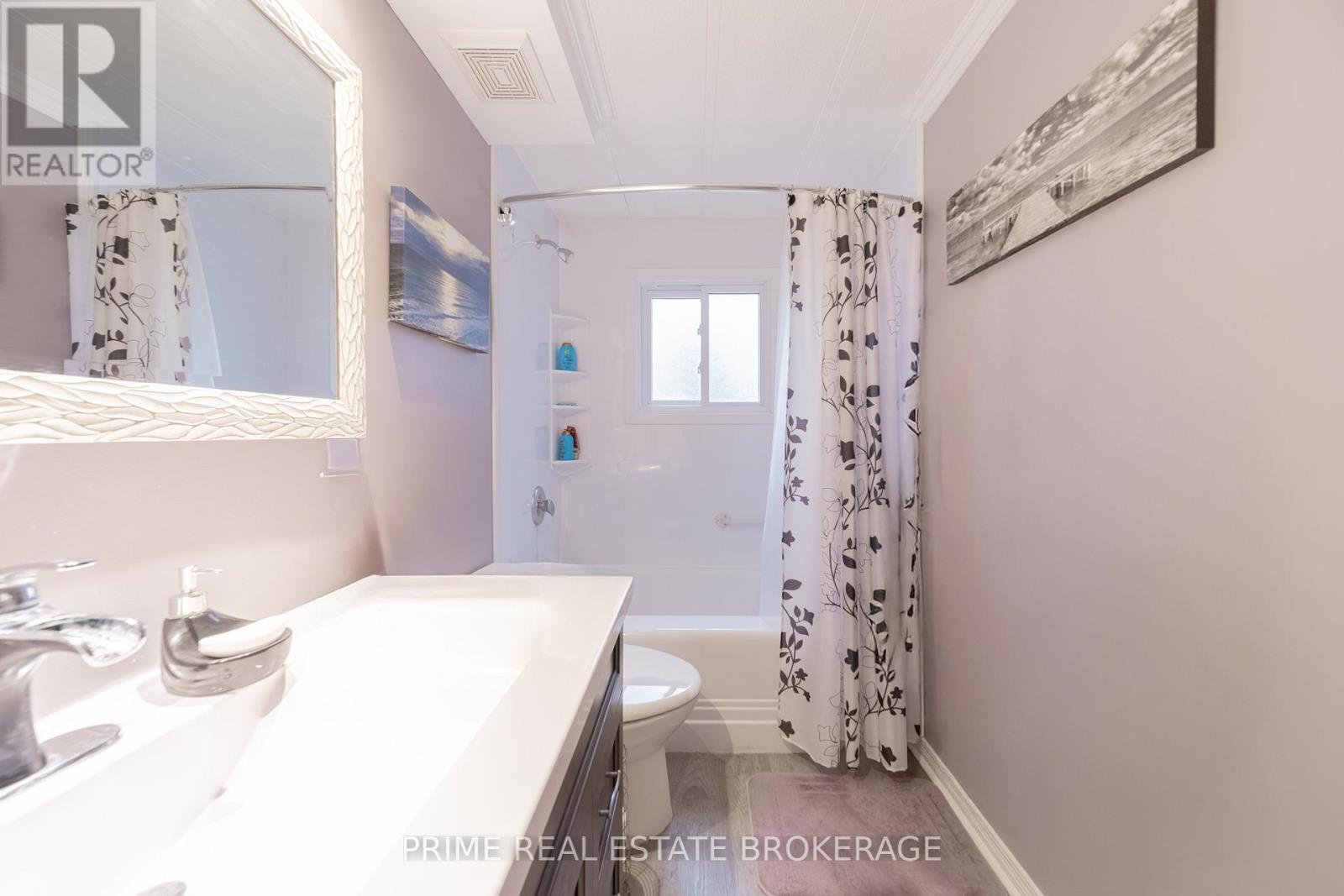 246 Southwinds Court, South Huron, Ontario  N0M 1T0 - Photo 13 - X12552472