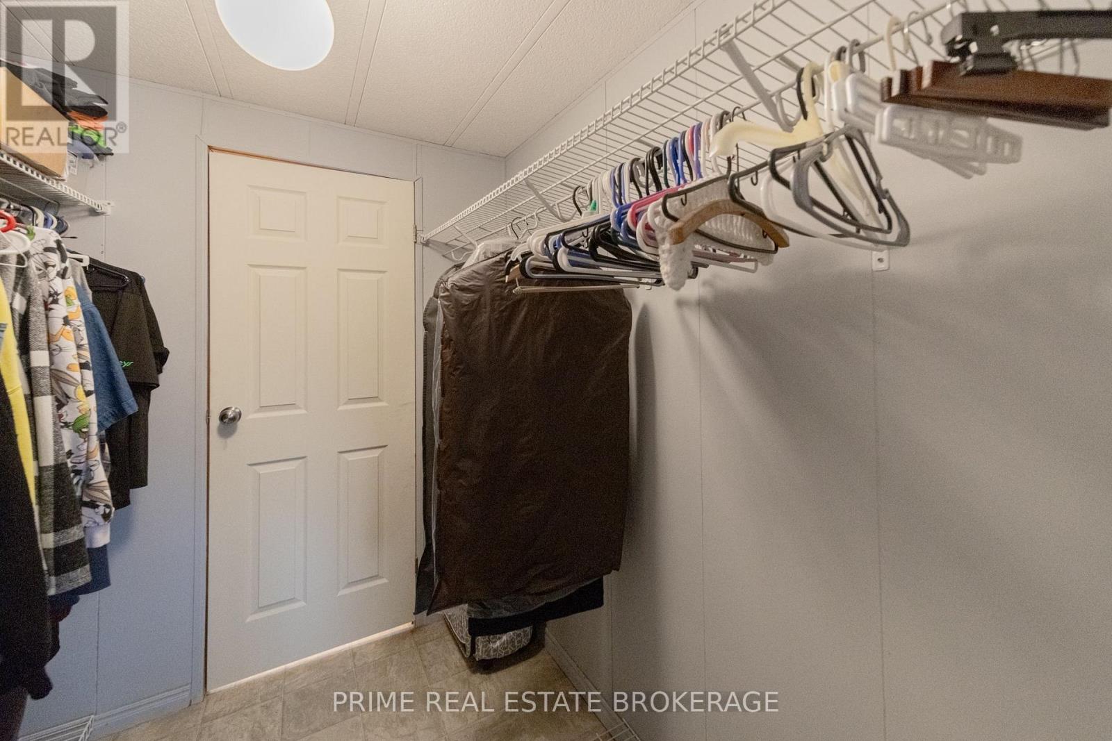 Photo 17 of 46 for 246 Southwinds Court