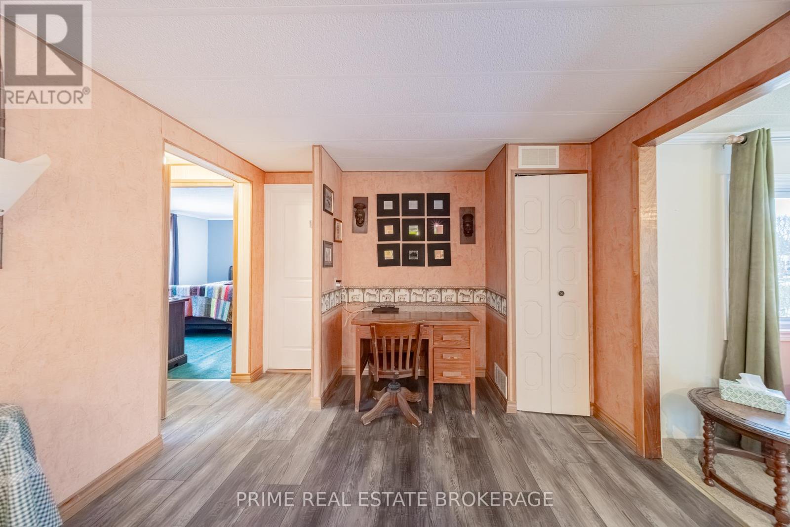 246 Southwinds Court, South Huron, Ontario  N0M 1T0 - Photo 29 - X12552472