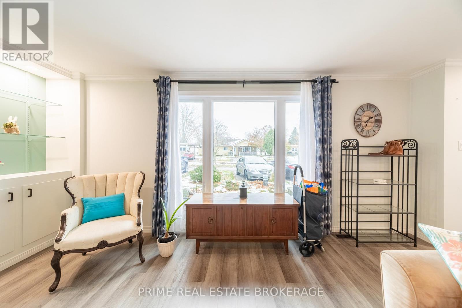 246 Southwinds Court, South Huron, Ontario  N0M 1T0 - Photo 7 - X12552472