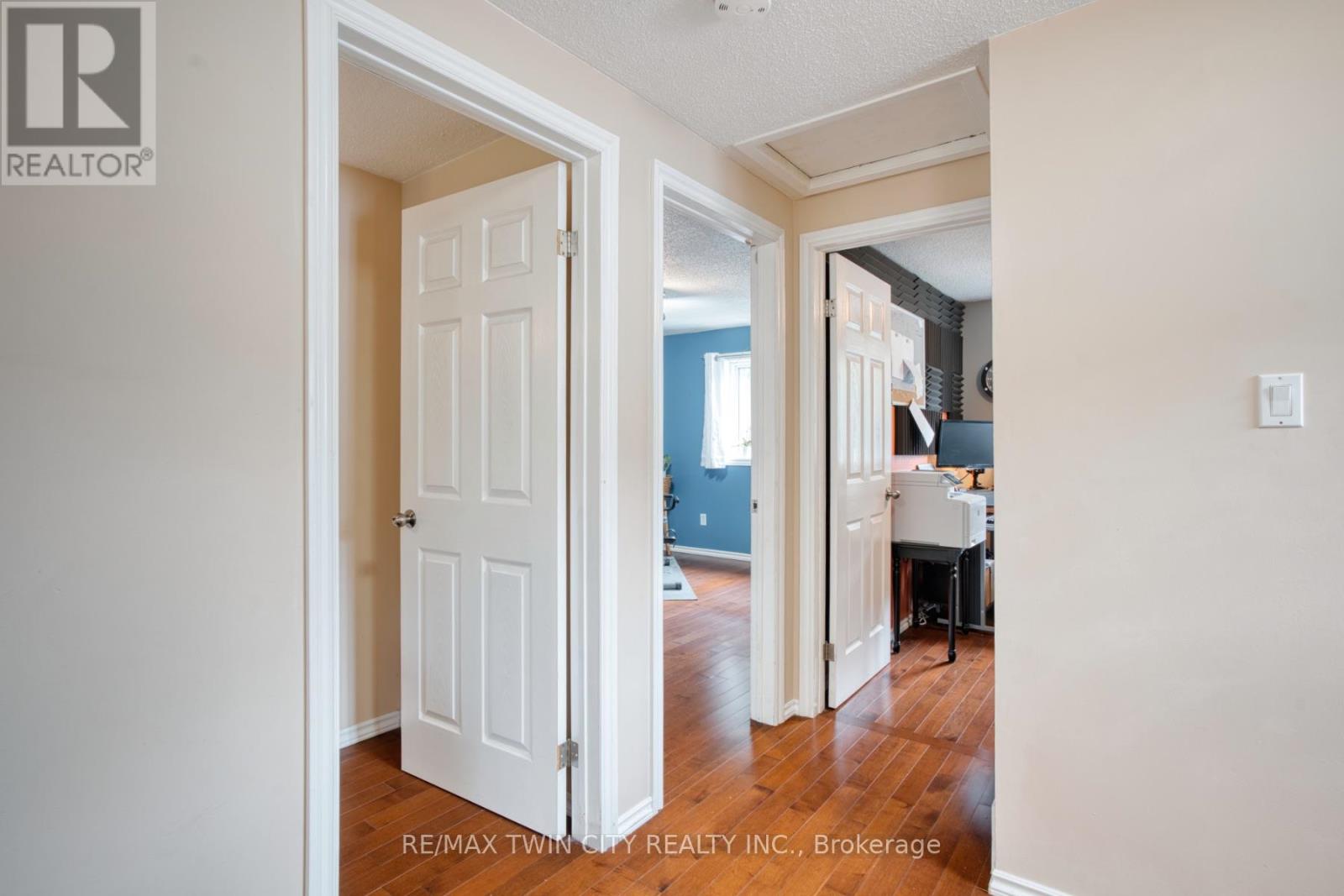 135 Eastforest Trail, Kitchener, Ontario  N2N 3E4 - Photo 21 - X12423328