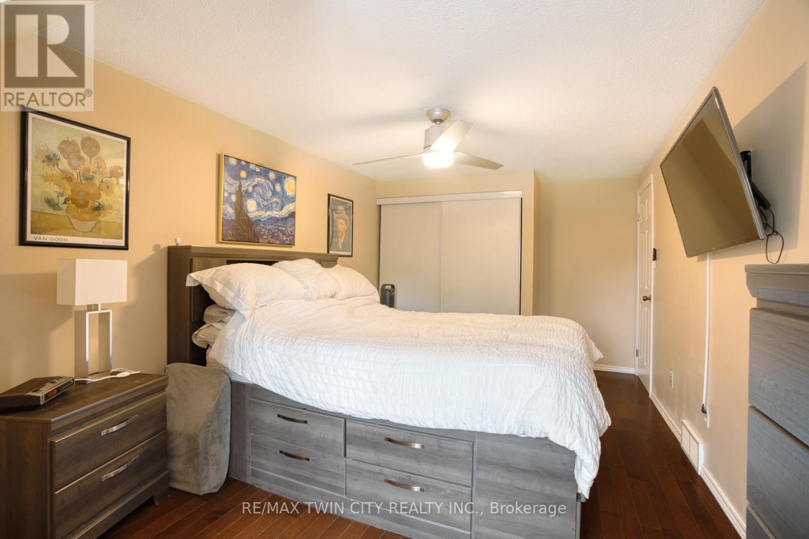 135 Eastforest Trail, Kitchener, Ontario  N2N 3E4 - Photo 23 - X12423328