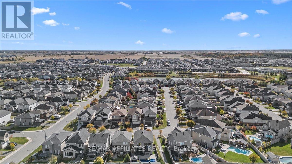 308 Equine Way, Ottawa, Ontario  K2V 0A7 - Photo 43 - X12472573