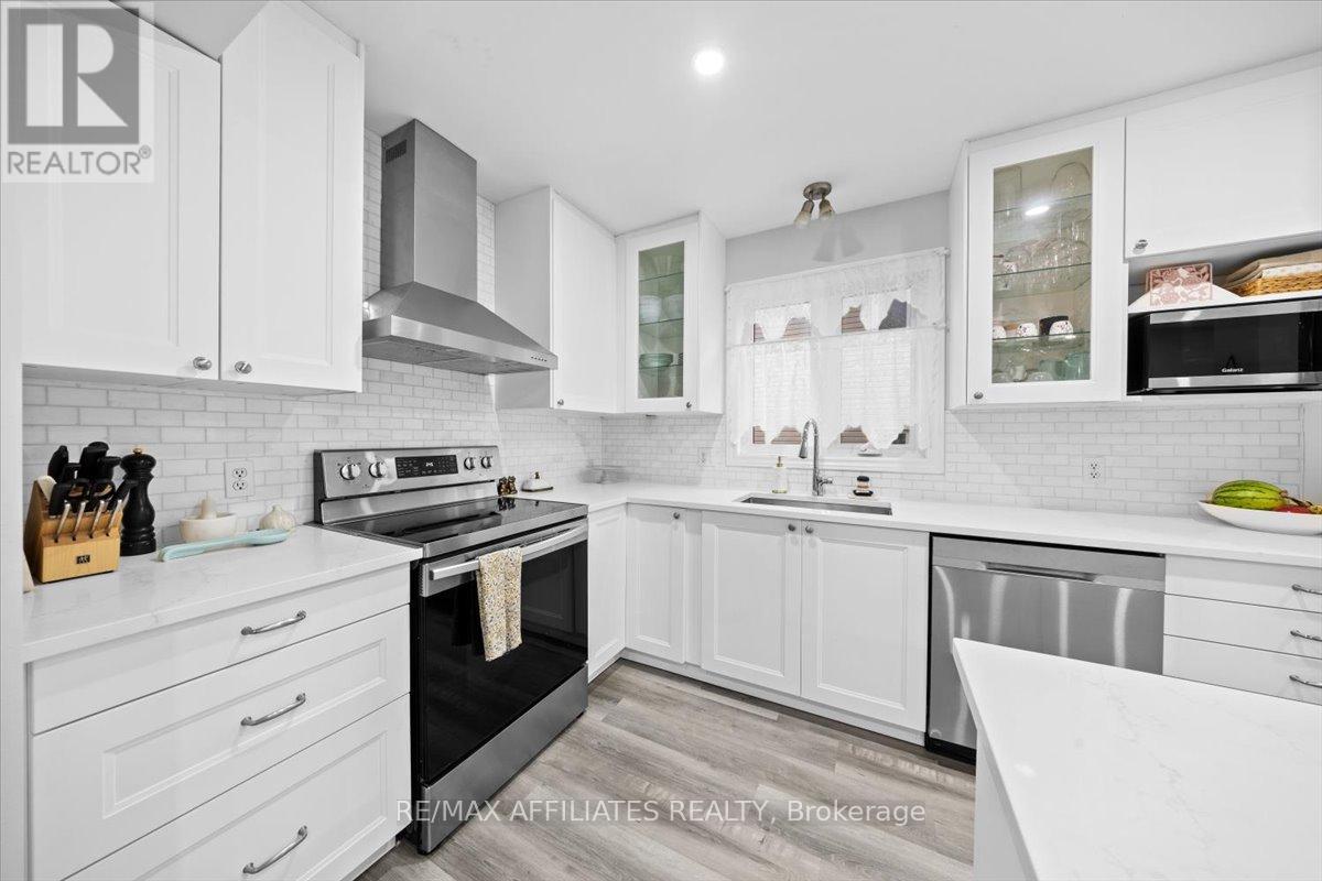 34 Woodgate Way, Ottawa, Ontario  K2J 4C9 - Photo 10 - X12564148