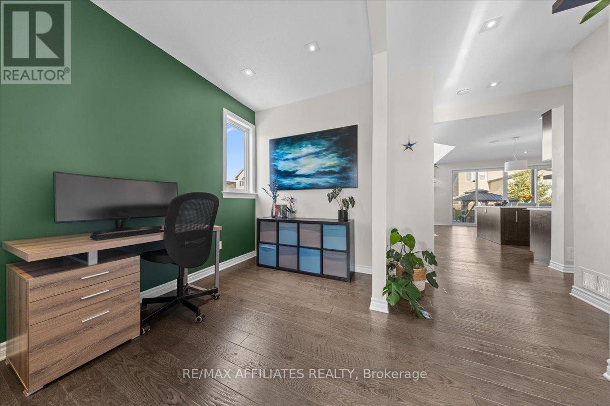 308 Equine Way, Ottawa, Ontario  K2V 0A7 - Photo 9 - X12472573