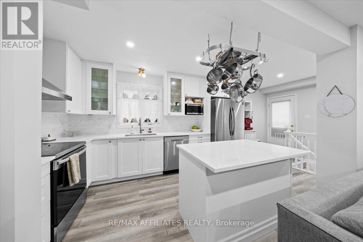 34 Woodgate Way, Ottawa, Ontario  K2J 4C9 - Photo 13 - X12564148