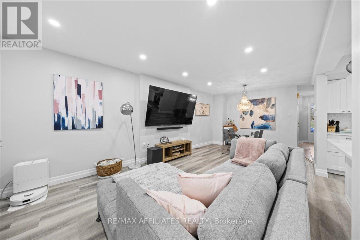 34 Woodgate Way, Ottawa, Ontario  K2J 4C9 - Photo 8 - X12564148