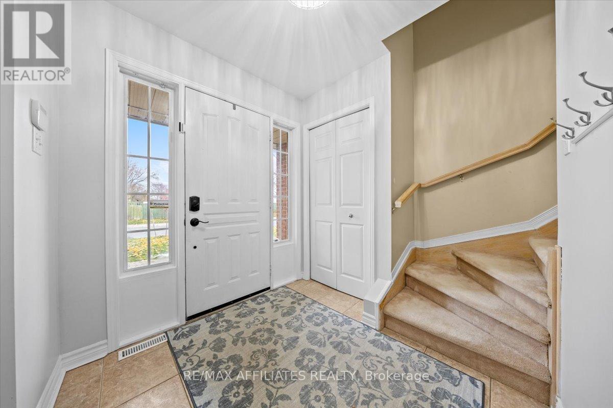 34 Woodgate Way, Ottawa, Ontario  K2J 4C9 - Photo 3 - X12564148