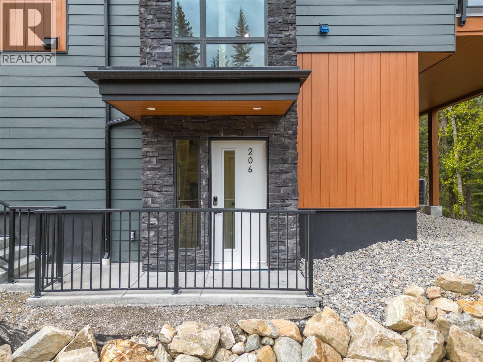 2116 Panorama Drive Unit# 206, Panorama, British Columbia  V0A 1T0 - Photo 32 - 10371297