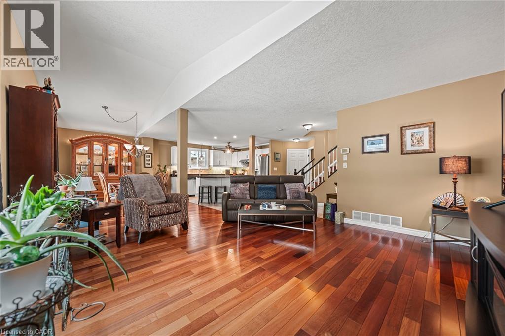 44 Dineen Court, Kitchener, Ontario  N2B 3X3 - Photo 23 - 40794163