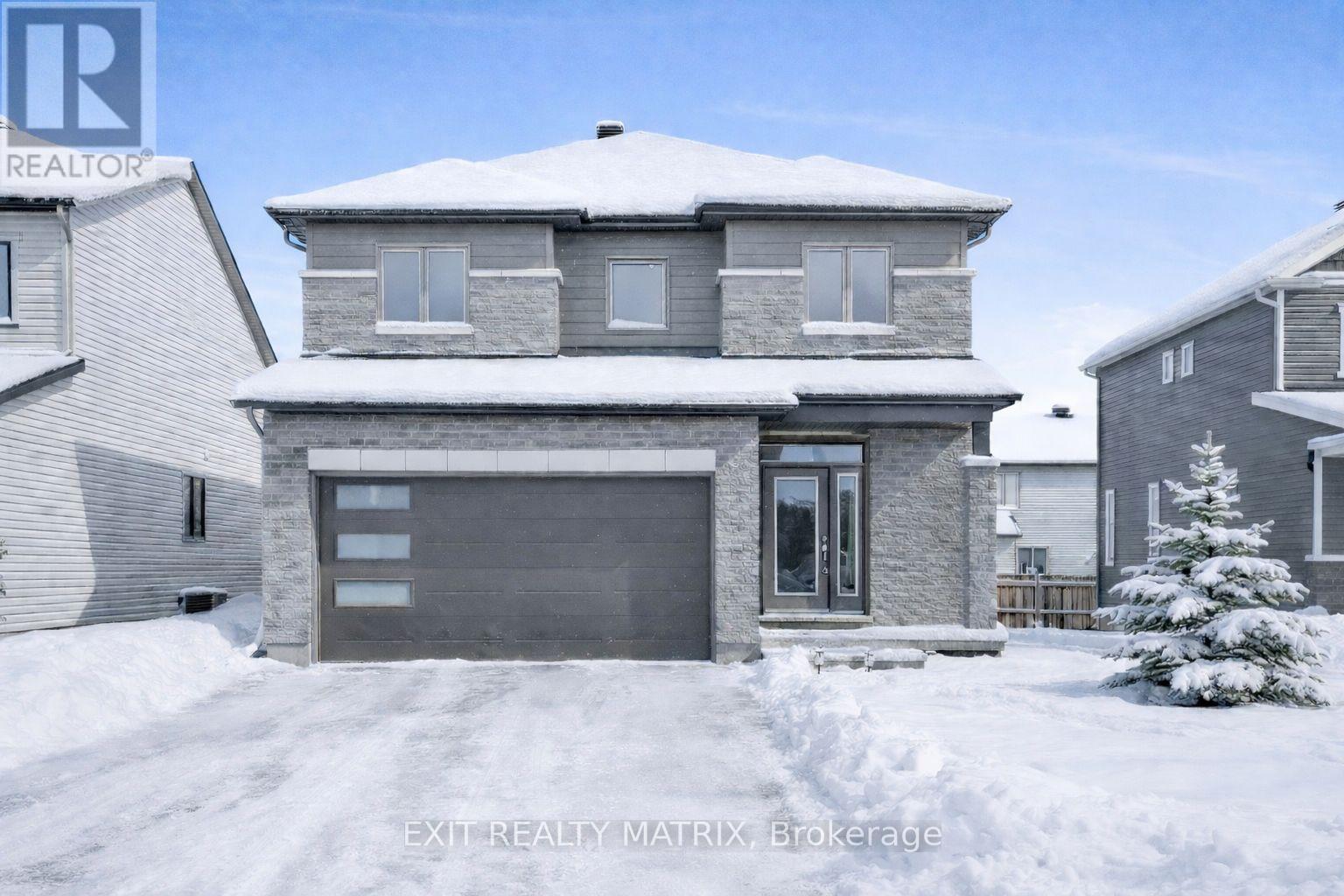 764 NAMUR STREET, Russell, Ontario