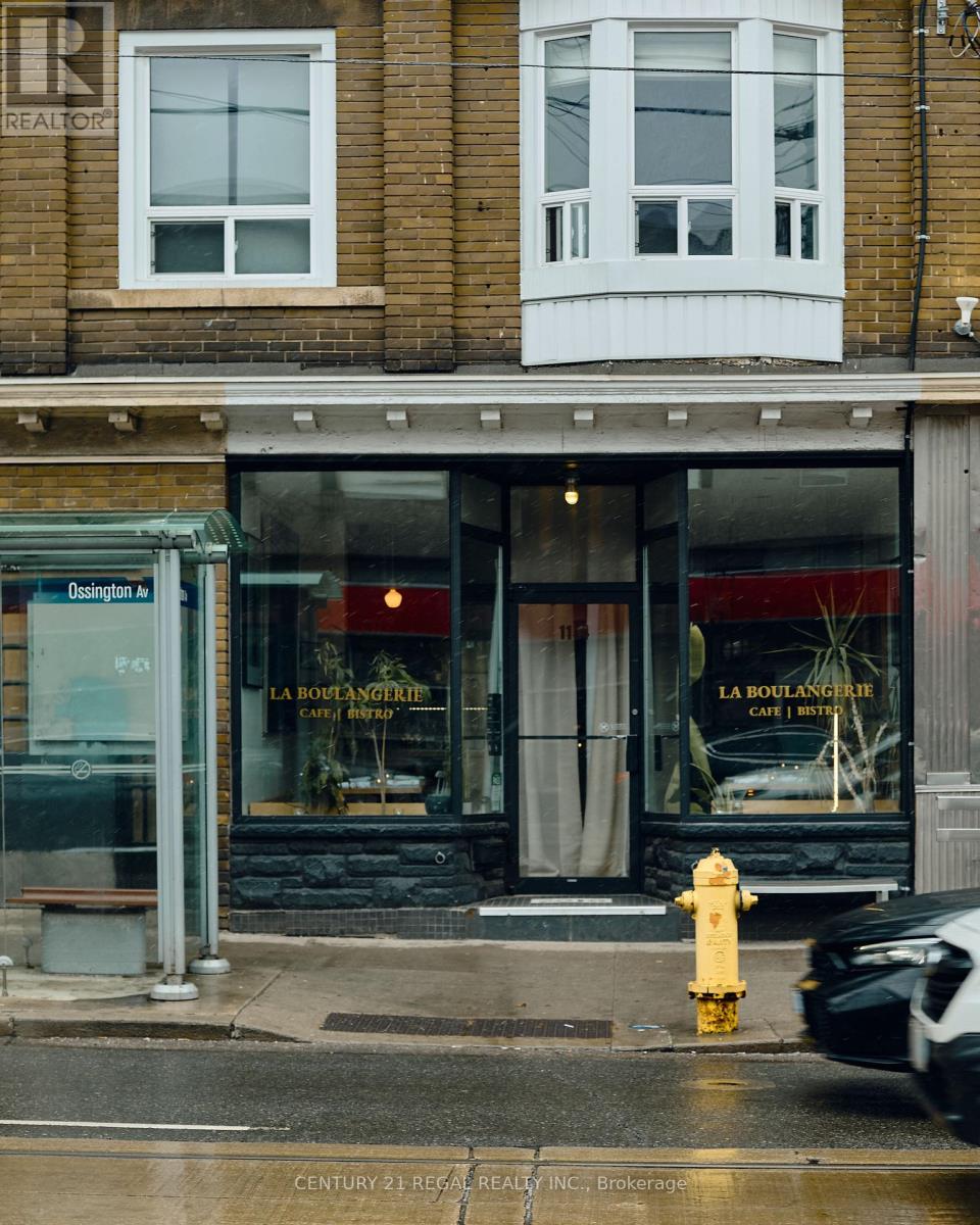 1134 DUNDAS STREET W, Toronto, Ontario