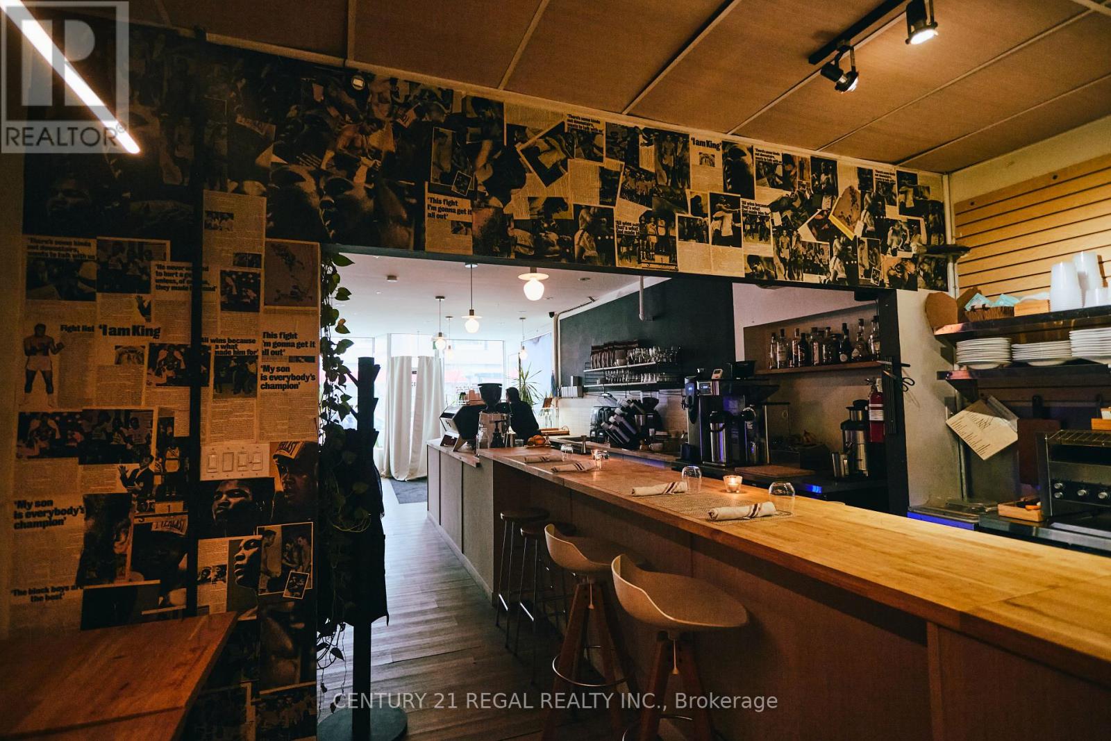 1134 Dundas Street W, Toronto, Ontario  M6J 1X2 - Photo 8 - C12642924