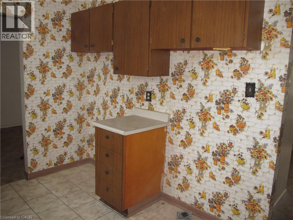 5280 Woodhaven Drive, Burlington, Ontario  L7L 3T4 - Photo 7 - 40794591