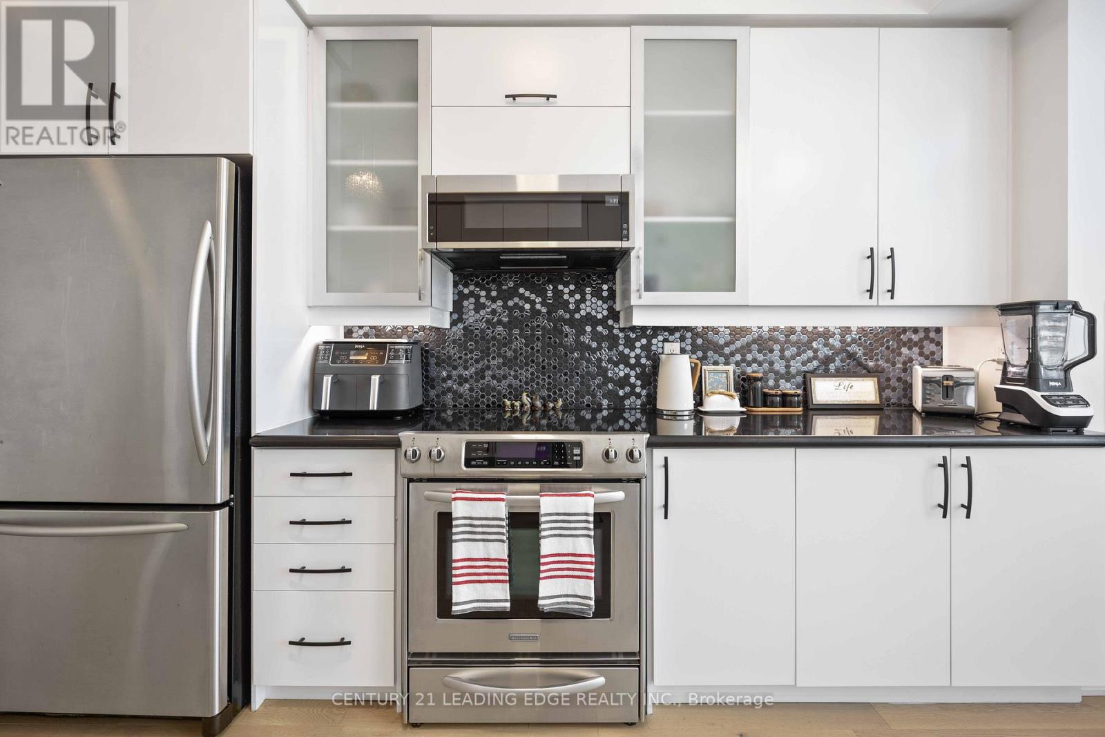 Lph02 - 763 Bay Street, Toronto, Ontario  M5G 2R3 - Photo 17 - C12642796