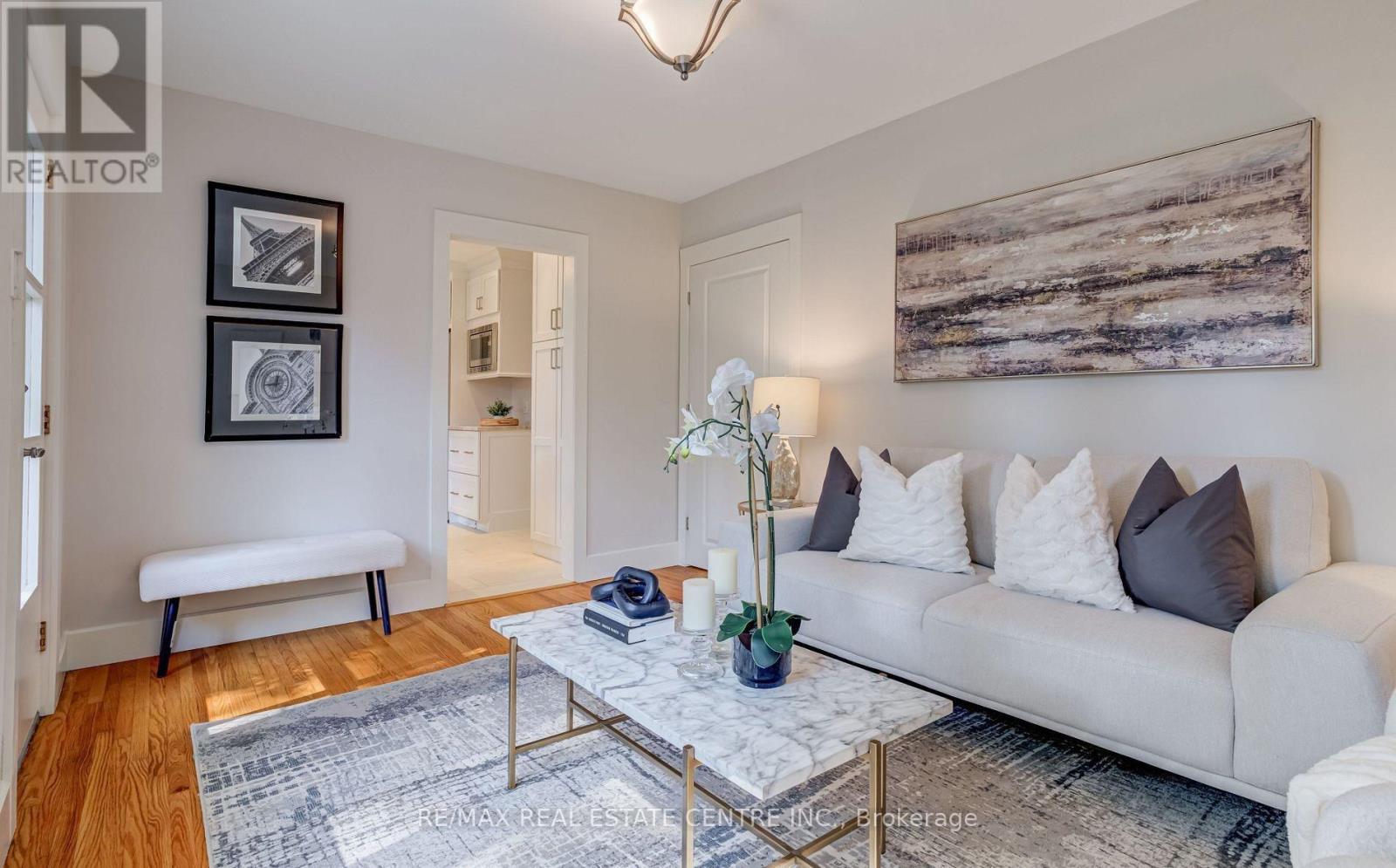 196 Sabel Street, Oakville (Br Bronte), Ontario  L6L 3V4 - Photo 17 - W12641666