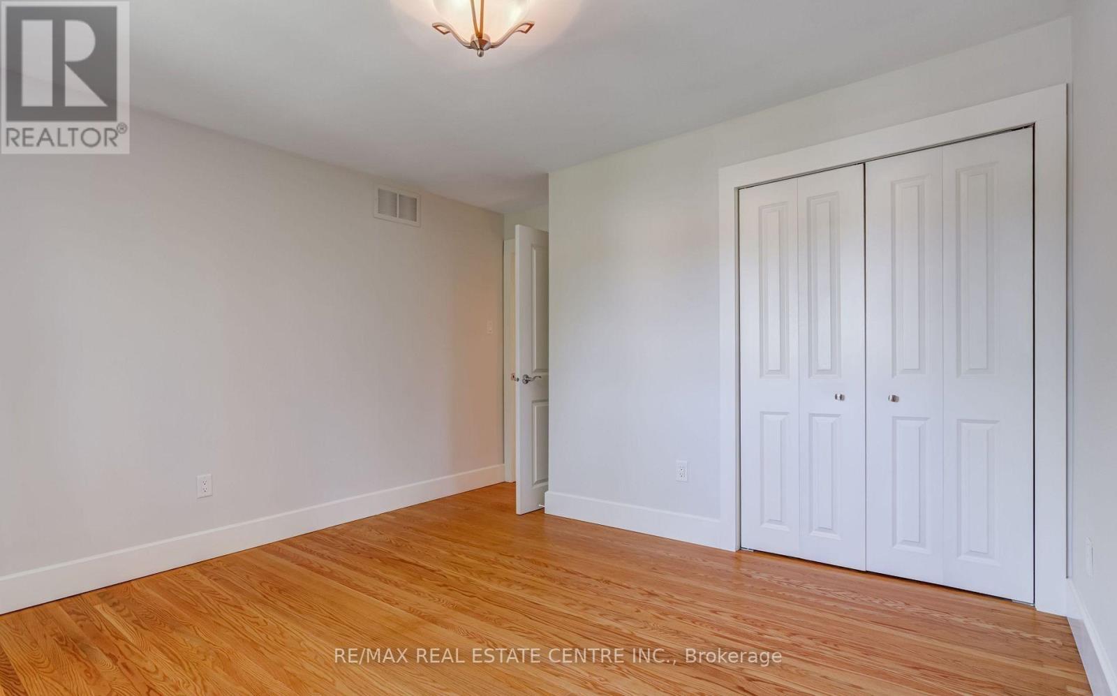 196 Sabel Street, Oakville (Br Bronte), Ontario  L6L 3V4 - Photo 28 - W12641666