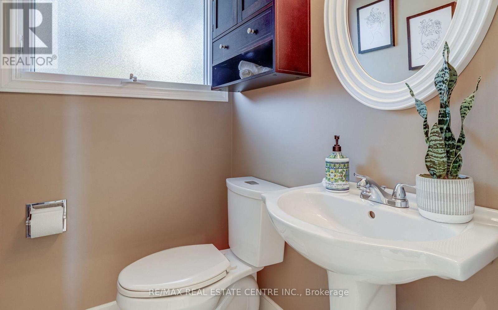 196 Sabel Street, Oakville (Br Bronte), Ontario  L6L 3V4 - Photo 18 - W12641666