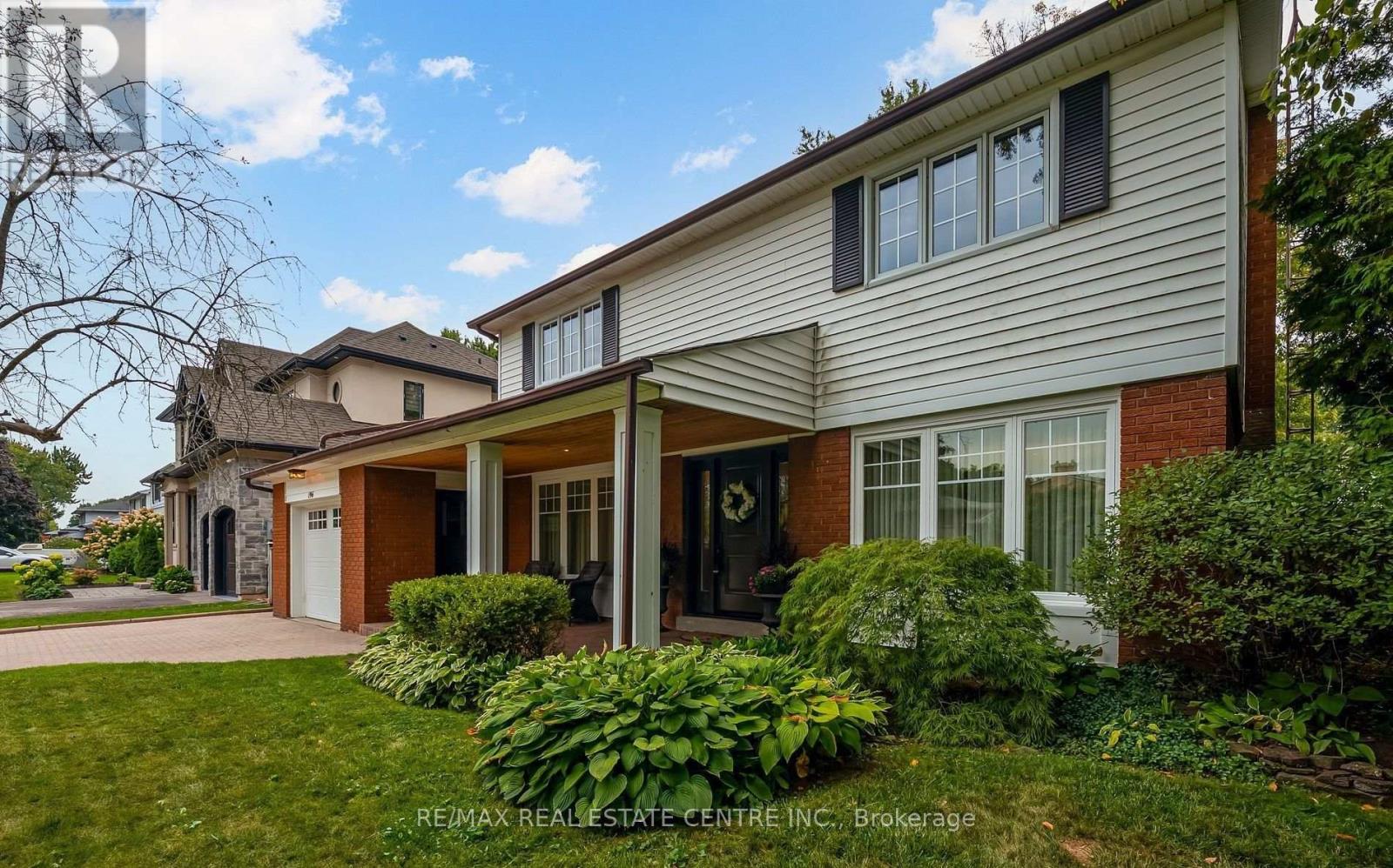 196 Sabel Street, Oakville (Br Bronte), Ontario  L6L 3V4 - Photo 2 - W12641666