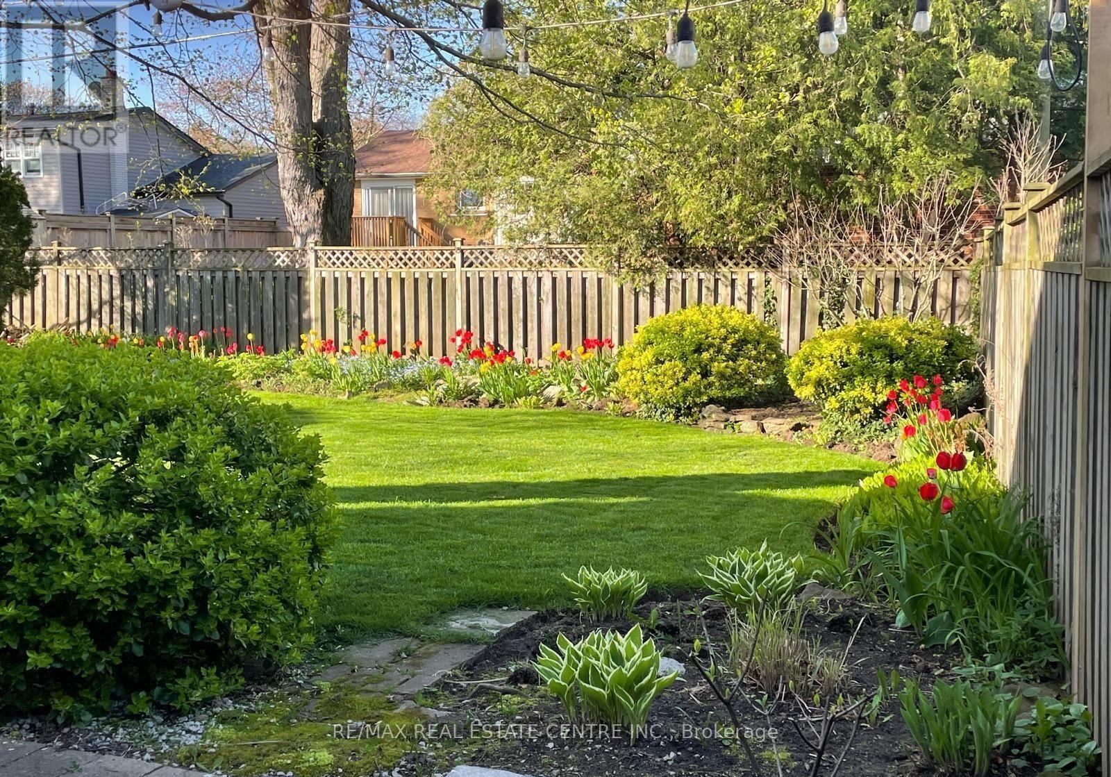 196 Sabel Street, Oakville (Br Bronte), Ontario  L6L 3V4 - Photo 38 - W12641666