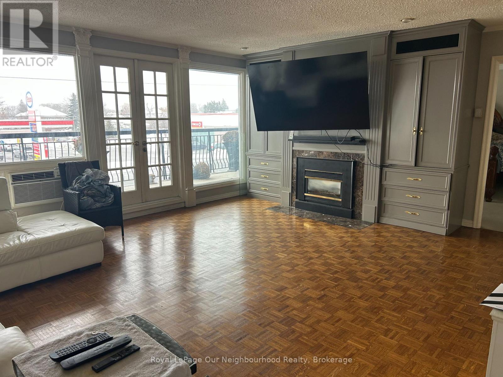 282 King Street W, Oshawa, Ontario  L1J 2J9 - Photo 2 - E12642914