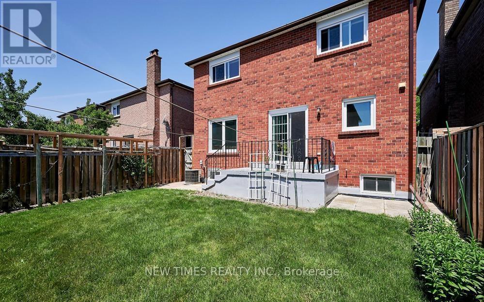 19 Coverdale Crescent, Toronto (Steeles), Ontario  M1V 2S6 - Photo 14 - E12642920