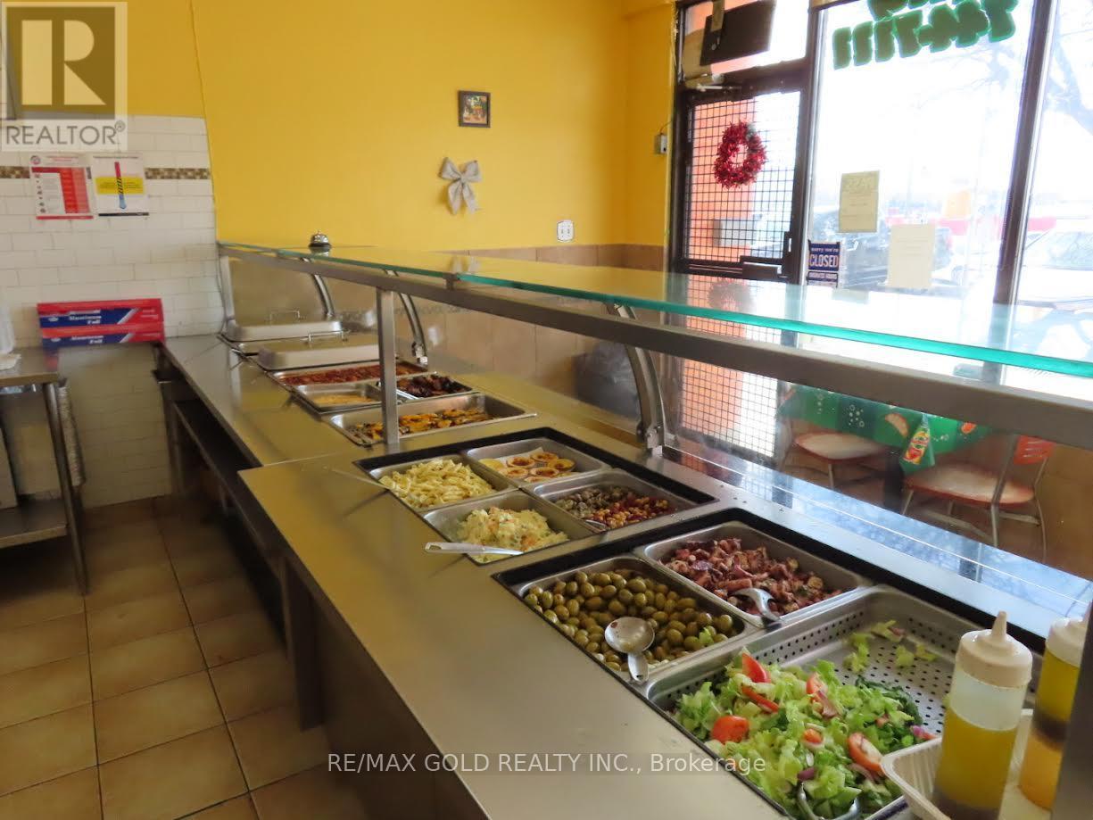 67 - 2300 Finch Avenue, Toronto (Humber Summit), Ontario  M9M 2Y3 - Photo 7 - W12642518