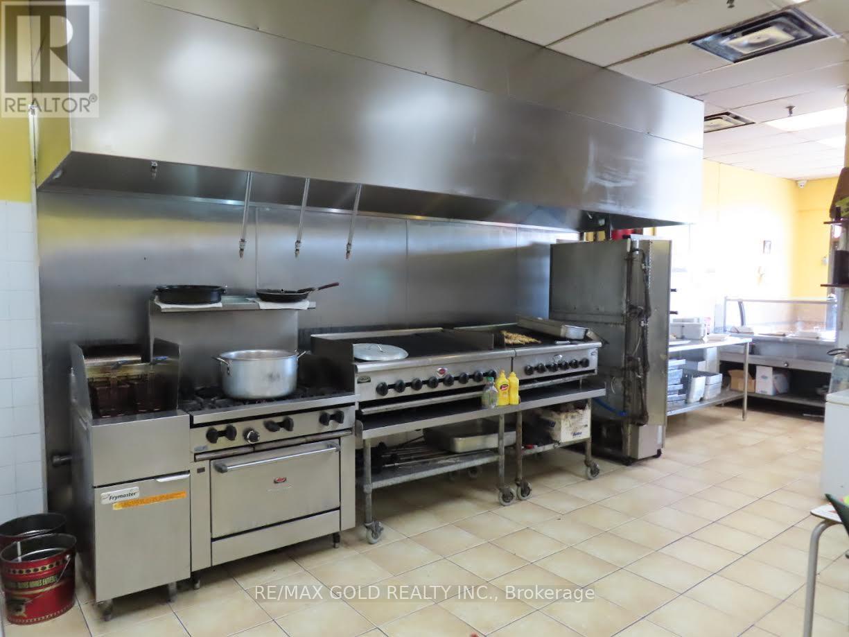 67 - 2300 Finch Avenue, Toronto (Humber Summit), Ontario  M9M 2Y3 - Photo 12 - W12642518