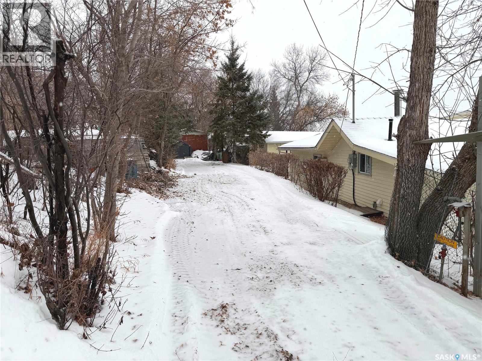 177 Katepwa Road, Katepwa Beach, Saskatchewan  S0G 2K0 - Photo 2 - SK025783