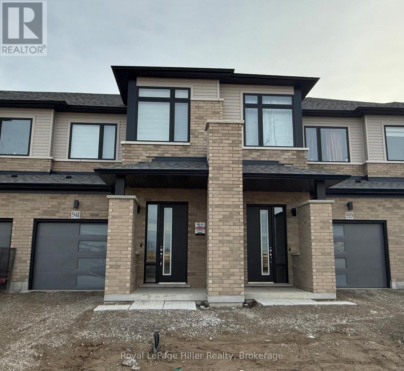 941 Douro Street, Stratford, Ontario  N5A 0M2 - Photo 1 - X12575786