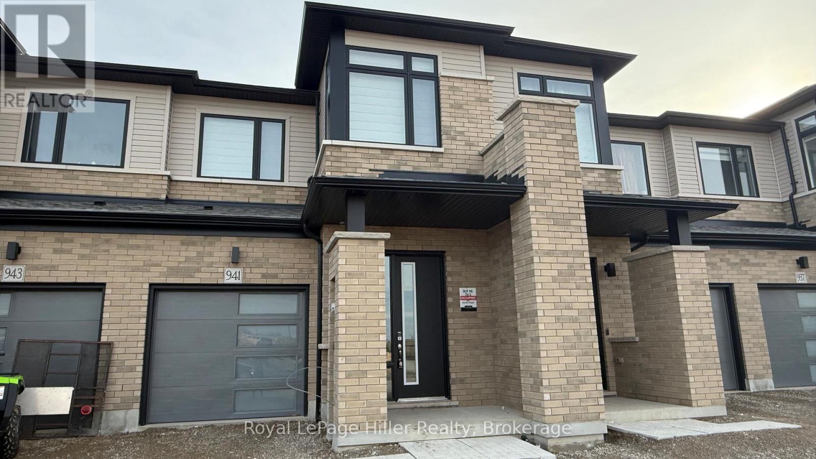 941 Douro Street, Stratford, Ontario  N5A 0M2 - Photo 2 - X12575786