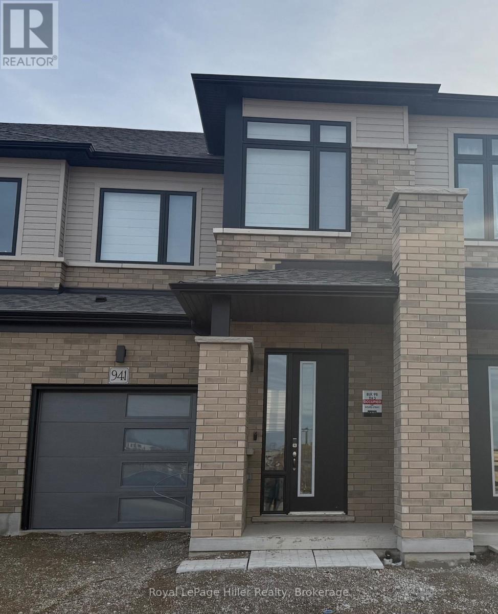 941 Douro Street, Stratford, Ontario  N5A 0M2 - Photo 3 - X12575786