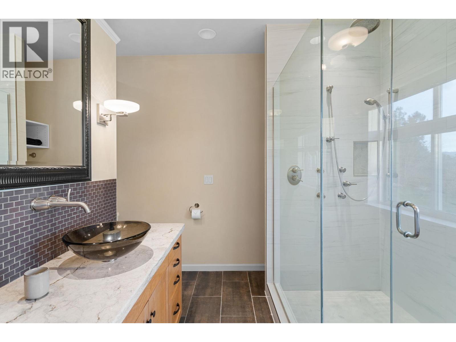 3582 Camelback Drive, Kelowna, British Columbia  V1X 8A7 - Photo 39 - 10371375