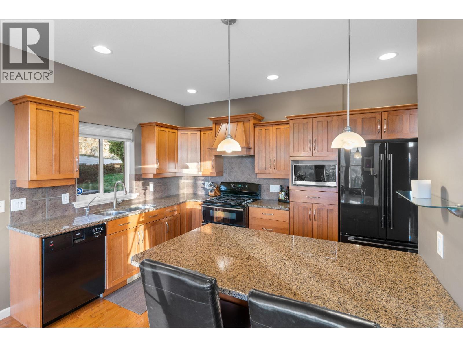 3582 Camelback Drive, Kelowna, British Columbia  V1X 8A7 - Photo 4 - 10371375