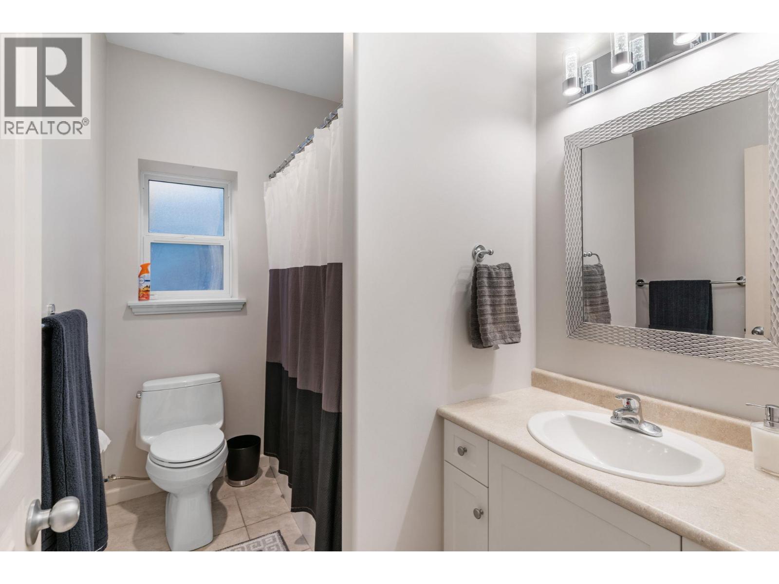 3582 Camelback Drive, Kelowna, British Columbia  V1X 8A7 - Photo 44 - 10371375