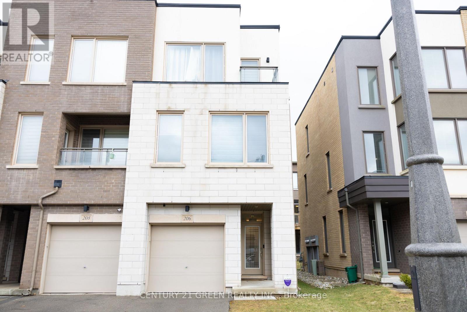 206 HUGUENOT ROAD, oakville (go glenorchy), Ontario