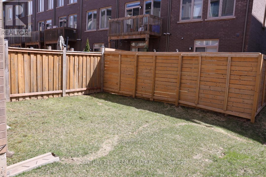 206 Huguenot Road, Oakville, Ontario  L6H 0L6 - Photo 17 - W12642876