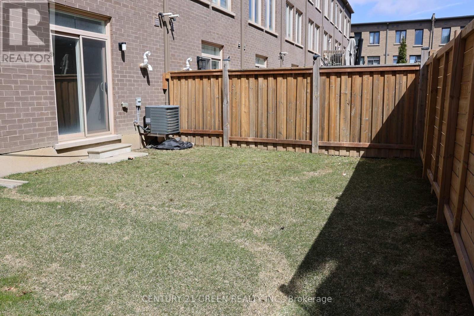 206 Huguenot Road, Oakville, Ontario  L6H 0L6 - Photo 18 - W12642876